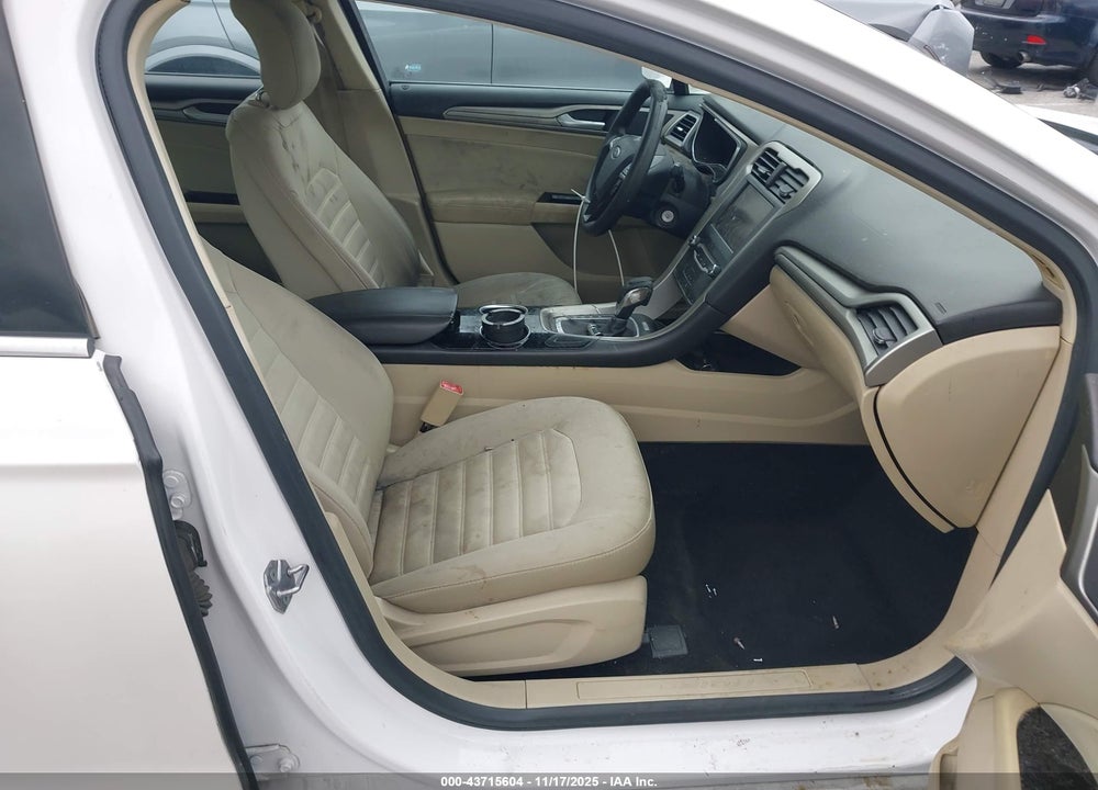 2013 FORD FUSION SE VIN: 3FA6P0H74DR158232