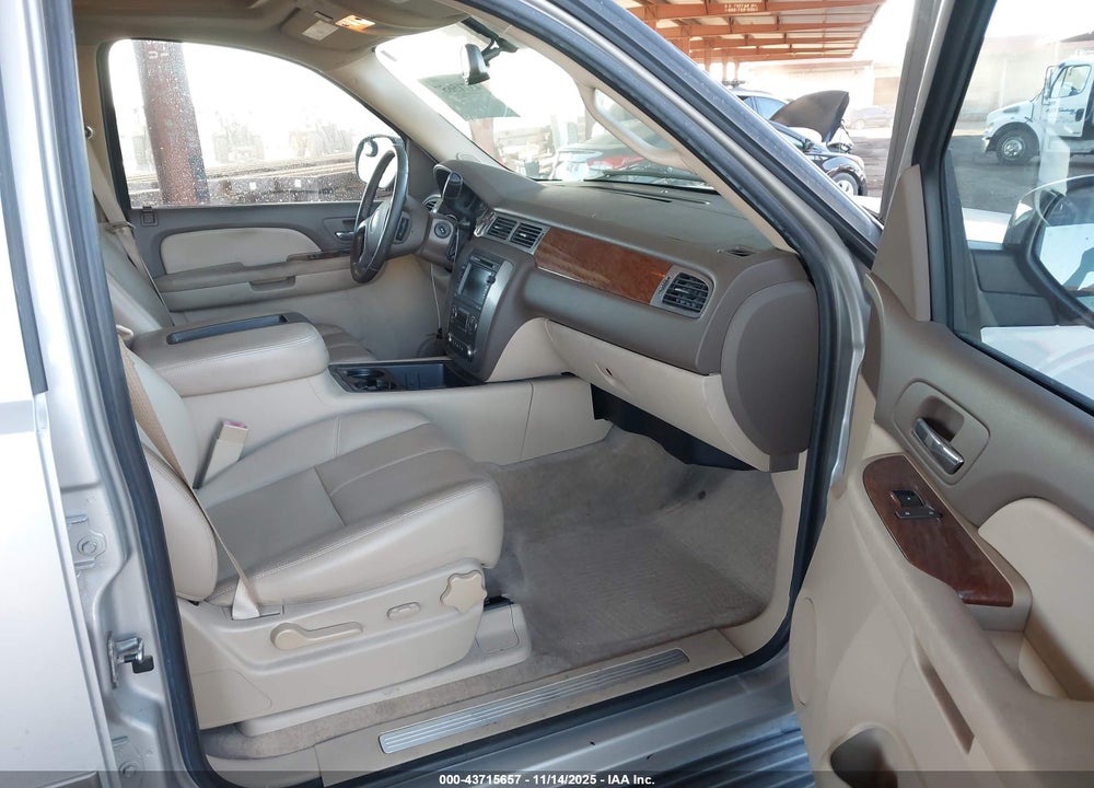 2008 GMC YUKON SLT VIN: 1GKFC13078R138388