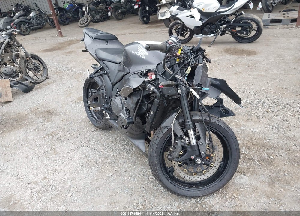 2008 HONDA CBR600 RR VIN: JH2PC40448M100663