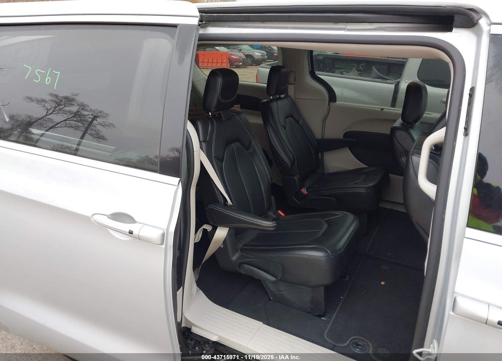 2024 CHRYSLER PACIFICA TOURING L VIN: 2C4RC1BG4RR149223