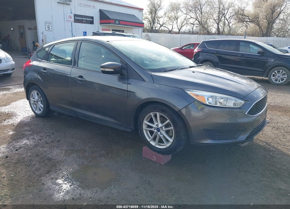2017 FORD FOCUS SE VIN: 1FADP3K24HL206936