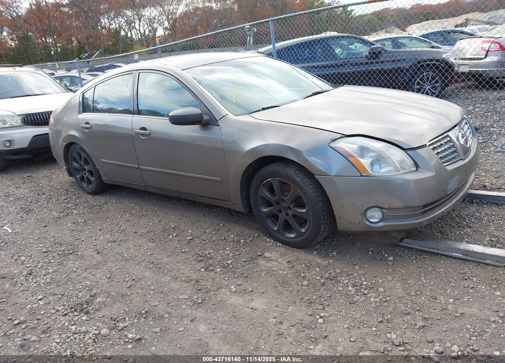 2004 NISSAN MAXIMA 3.5 SE VIN: 1N4BA41E24C811915