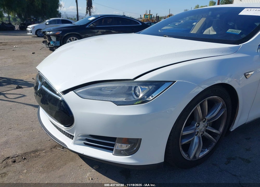 2013 TESLA MODEL S VIN: 5YJSA1AG6DFP08736