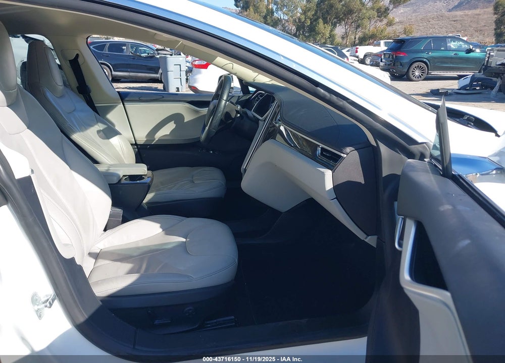 2013 TESLA MODEL S VIN: 5YJSA1AG6DFP08736