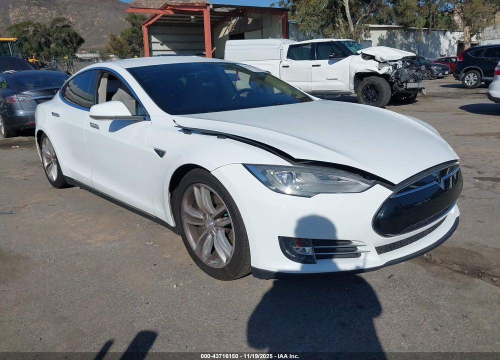2013 TESLA MODEL S VIN: 5YJSA1AG6DFP08736