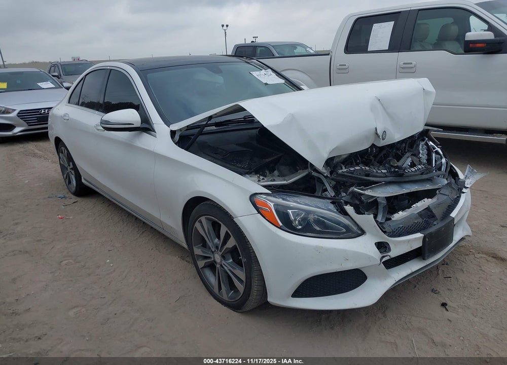 2017 MERCEDES-BENZ C 300 VIN: 55SWF4JB1HU182903