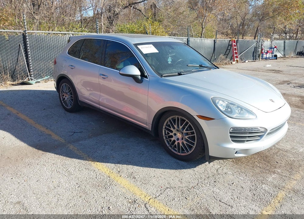 2013 PORSCHE CAYENNE S VIN: WP1AB2A21DLA80910