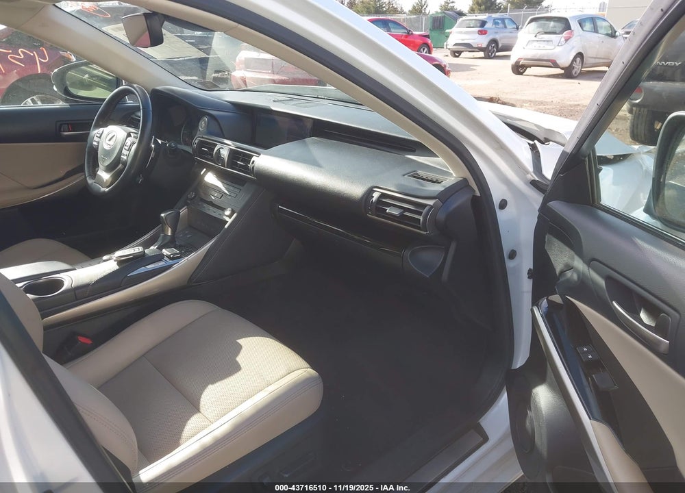 2019 LEXUS IS 300 VIN: JTHC81D27K5034089