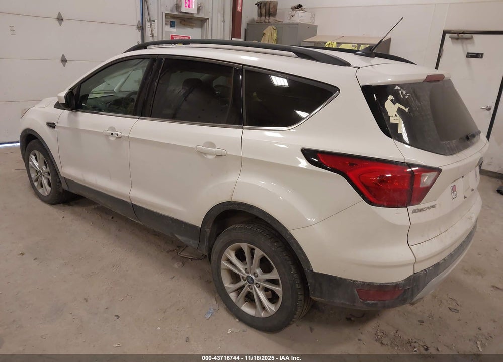 2019 FORD ESCAPE SEL VIN: 1FMCU0HD1KUC24622