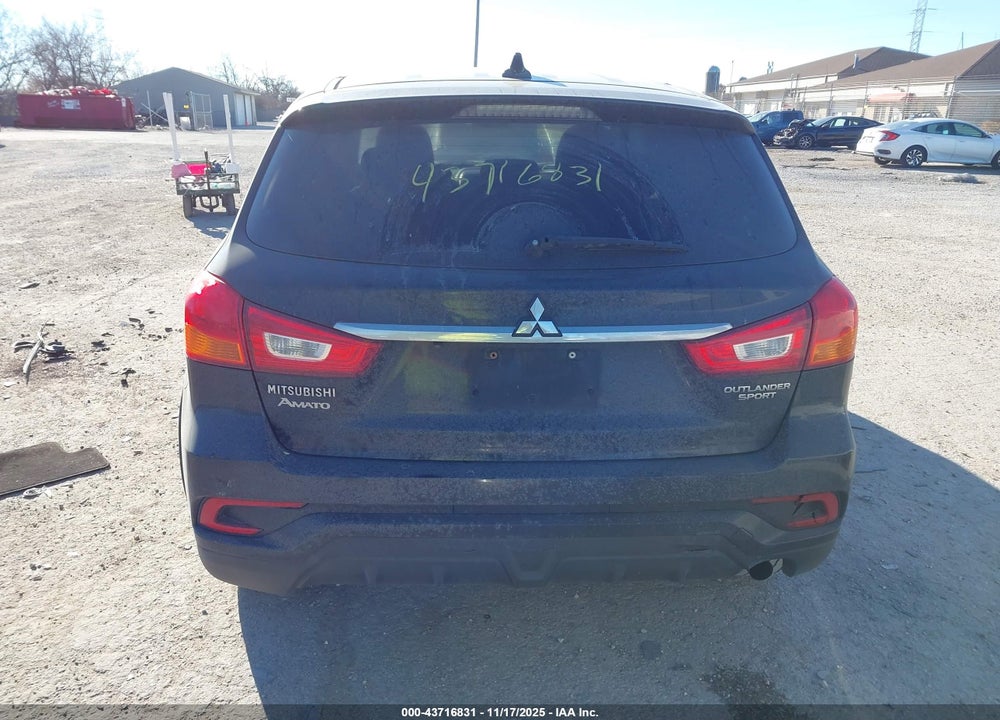 2018 MITSUBISHI OUTLANDER SPORT 2.0 ES VIN: JA4AP3AU2JU010584