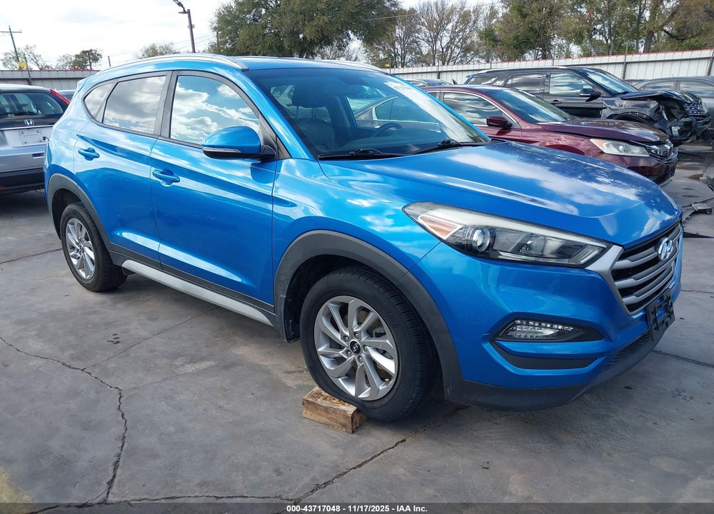 2017 HYUNDAI TUCSON SE PLUS VIN: KM8J33A41HU405556