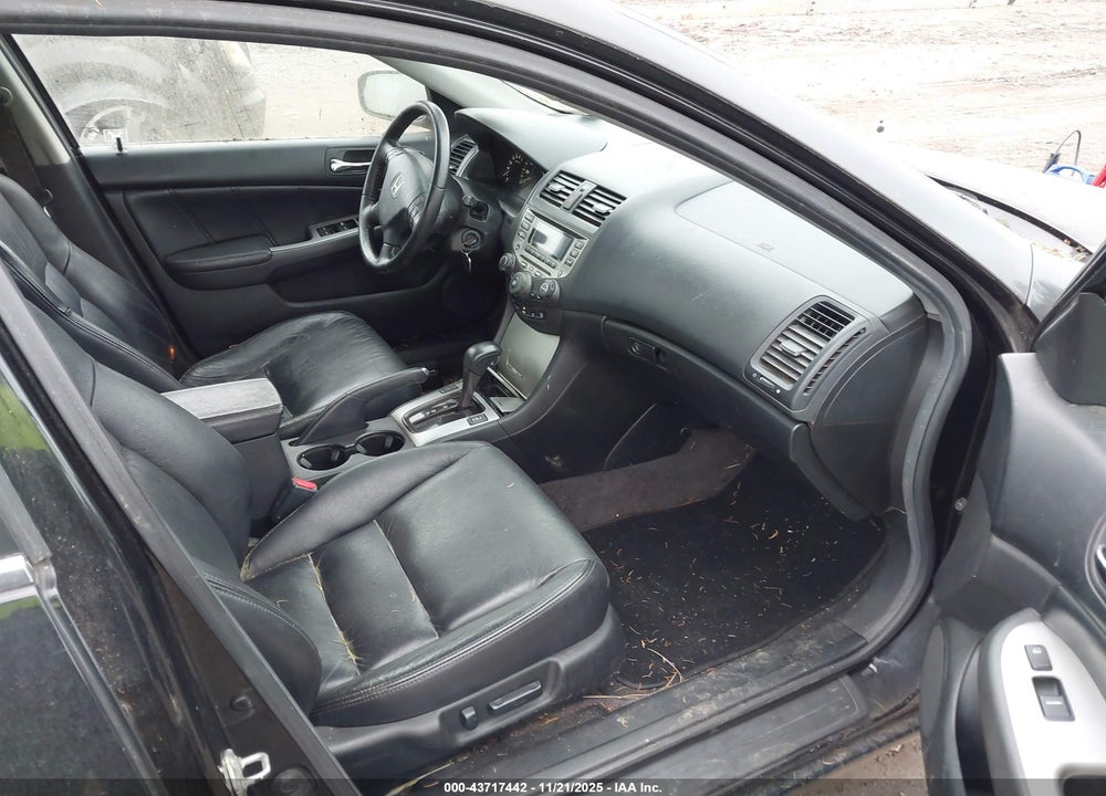 2007 HONDA ACCORD 3.0 EX VIN: 1HGCM66517A083015