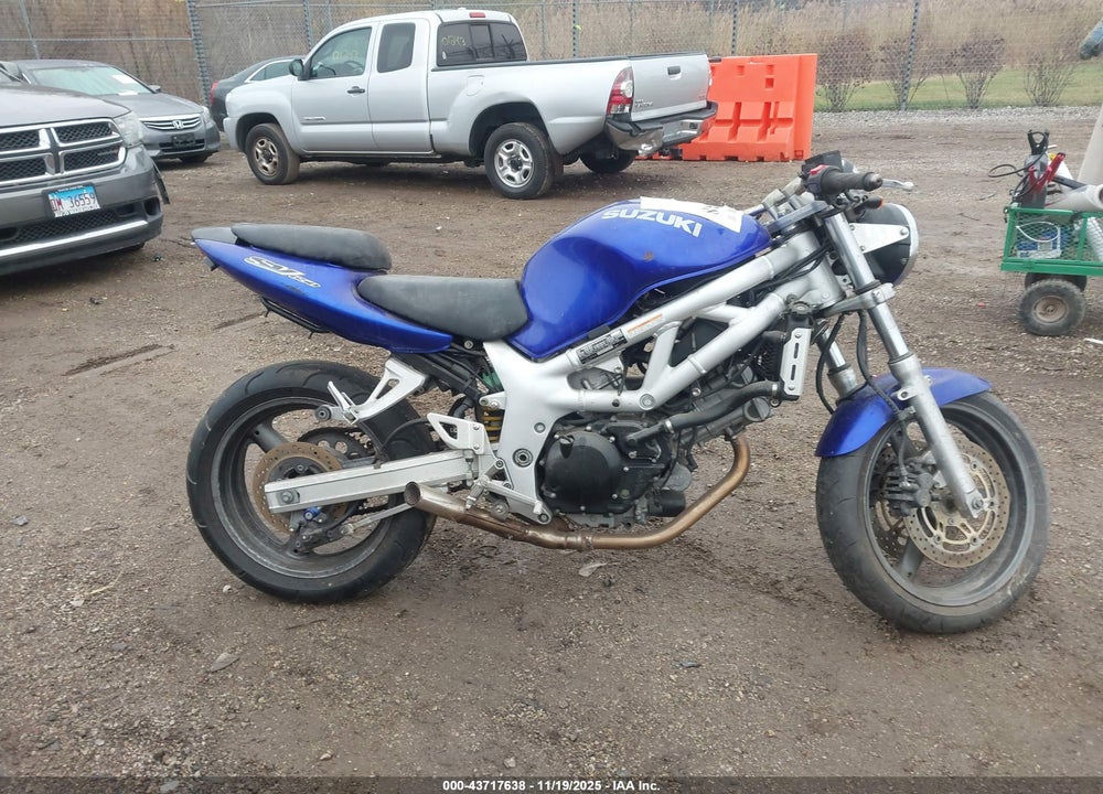 2000 SUZUKI SV650 VIN: JS1VP52A4Y2100200