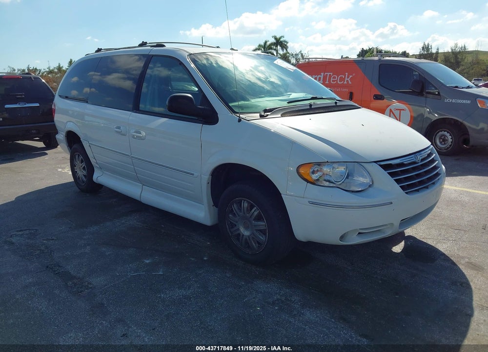 2007 CHRYSLER TOWN & COUNTRY LIMITED VIN: 2A4GP64L67R141487