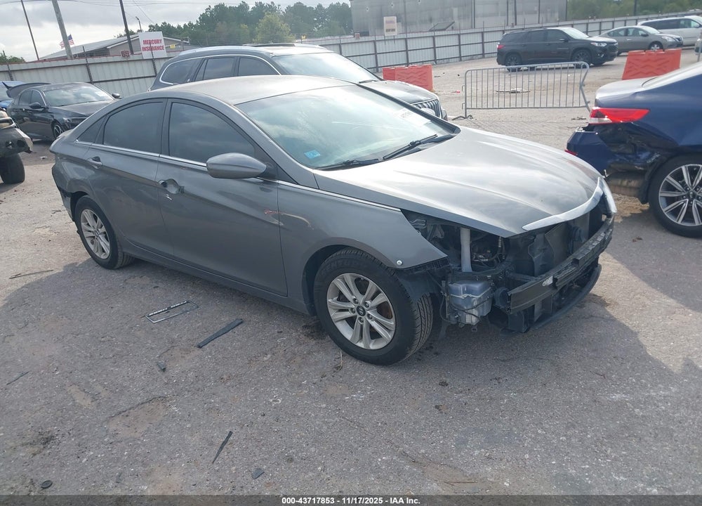 2013 HYUNDAI SONATA GLS VIN: 5NPEB4ACXDH584562