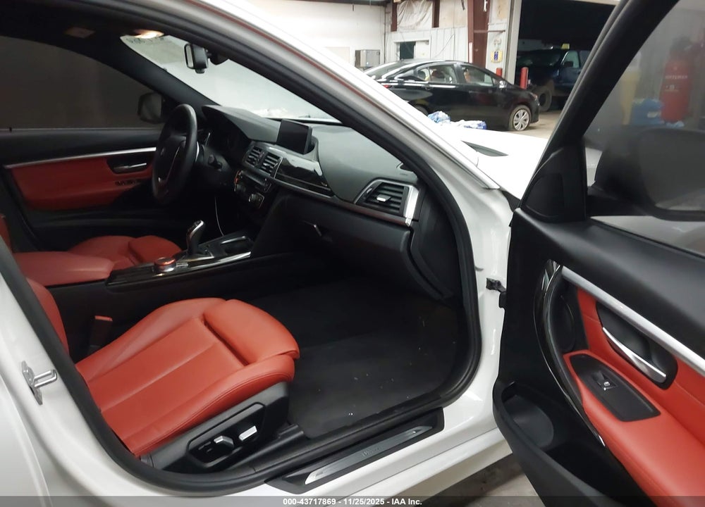 2018 BMW 330I XDRIVE VIN: WBA8D9C51JEM31757