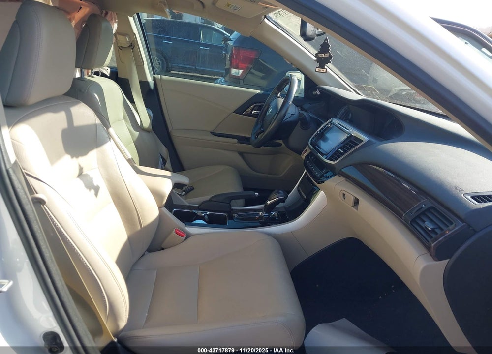 2017 HONDA ACCORD VIN: 1HGCR3F80HA043486