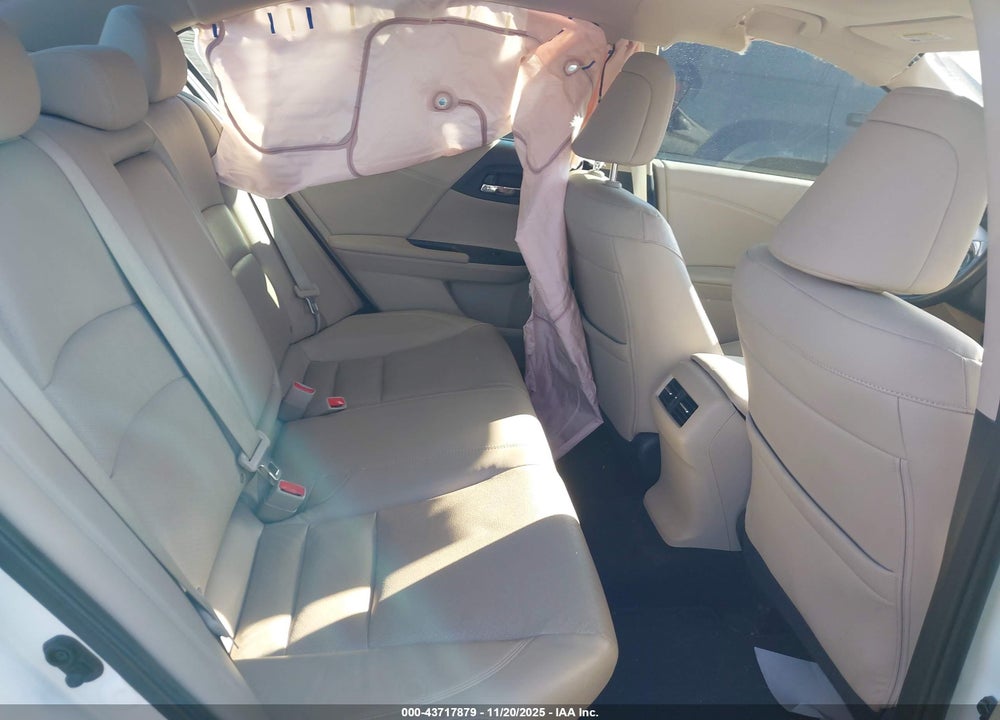 2017 HONDA ACCORD VIN: 1HGCR3F80HA043486