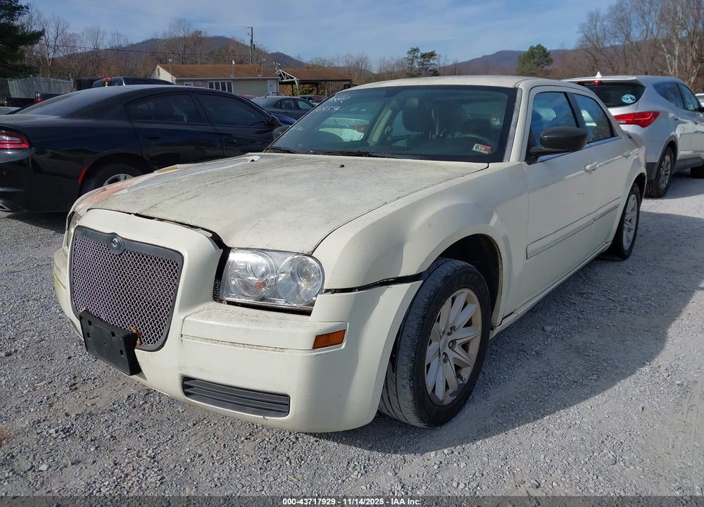 2005 CHRYSLER 300 VIN: 2C3AA43R25H665072
