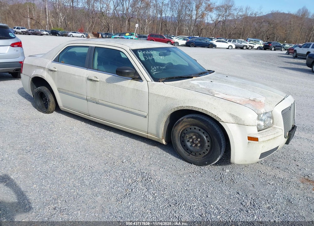 2005 CHRYSLER 300 VIN: 2C3AA43R25H665072