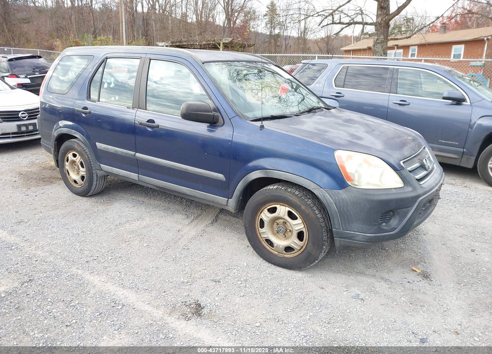 2005 HONDA CR-V LX VIN: SHSRD78555U302440