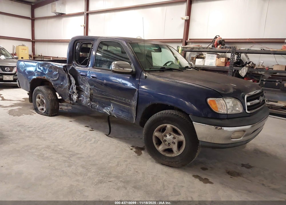 2000 TOYOTA TUNDRA SR5 V8 VIN: 5TBRT3412YS063637