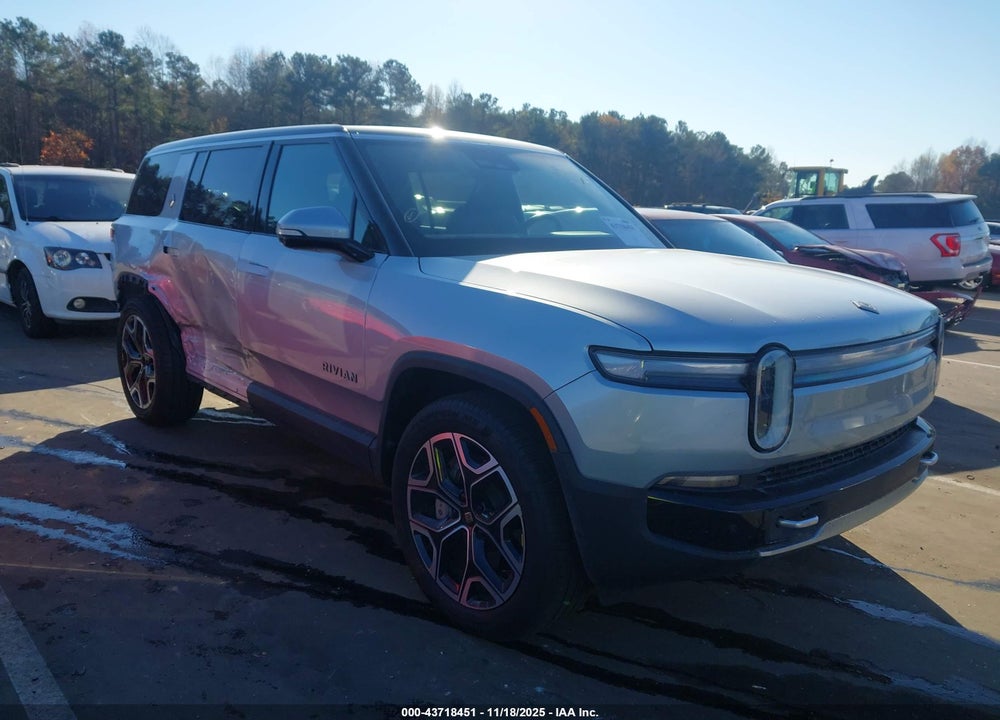 2025 RIVIAN R1S ADVENTURE DUAL MOTOR LARGE PACK/ADVENTURE DUAL MOTOR MAX PACK VIN: 7PDSGBBA9SN050447