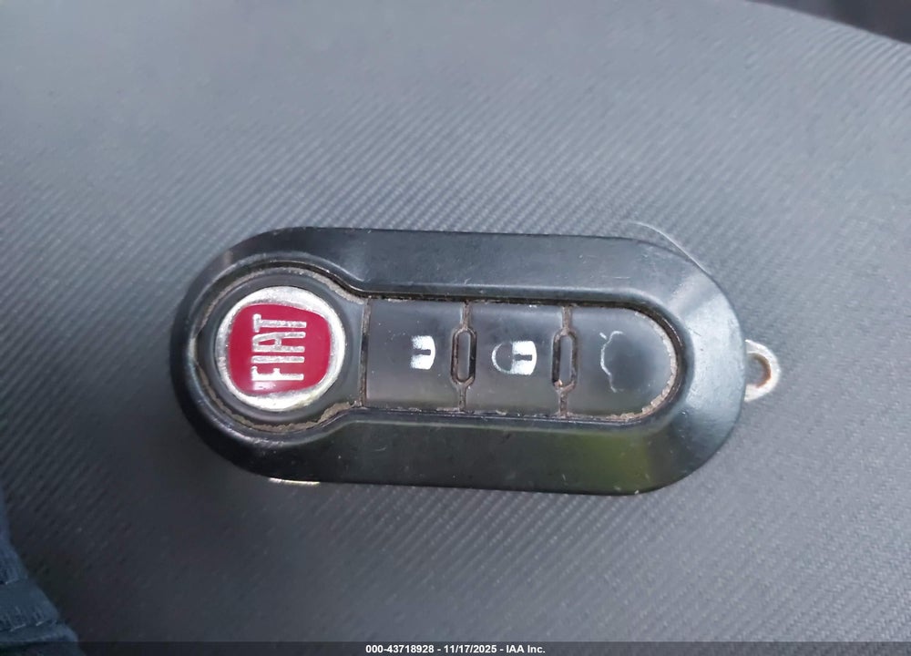 2013 FIAT 500 VIN: 3C3CFFAR2DT739489