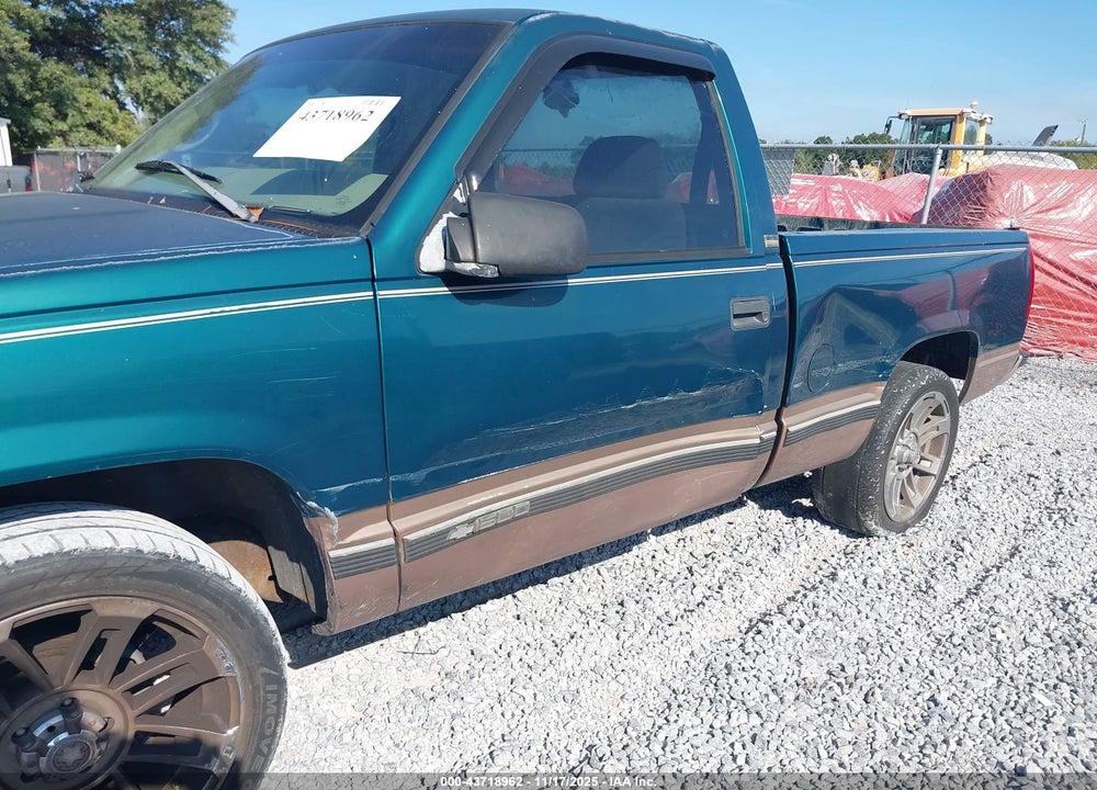 1997 CHEVROLET C1500 FLEETSIDE VIN: 1GCEC14M8VZ108966