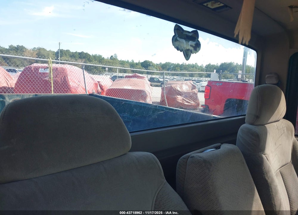 1997 CHEVROLET C1500 FLEETSIDE VIN: 1GCEC14M8VZ108966