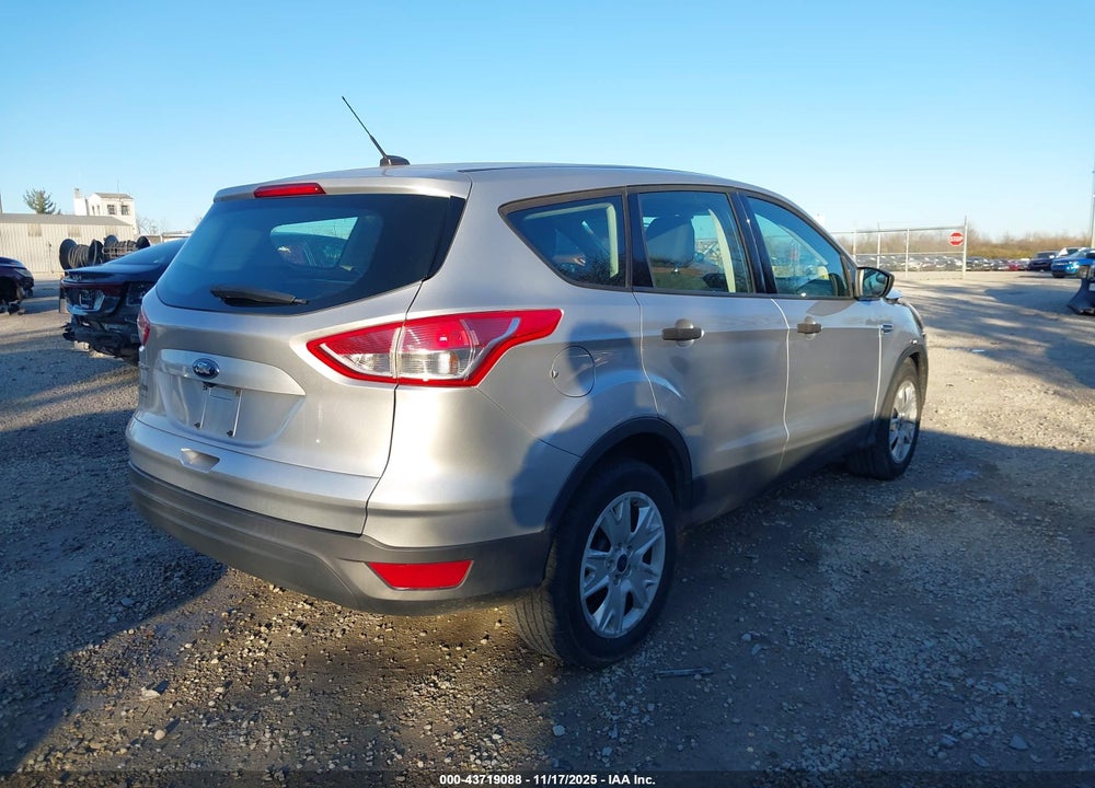 2016 FORD ESCAPE S VIN: 1FMCU0F77GUA51337