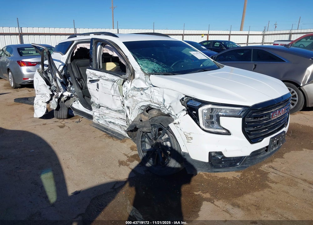 2024 GMC TERRAIN FWD SLT VIN: 3GKALPEG9RL293881