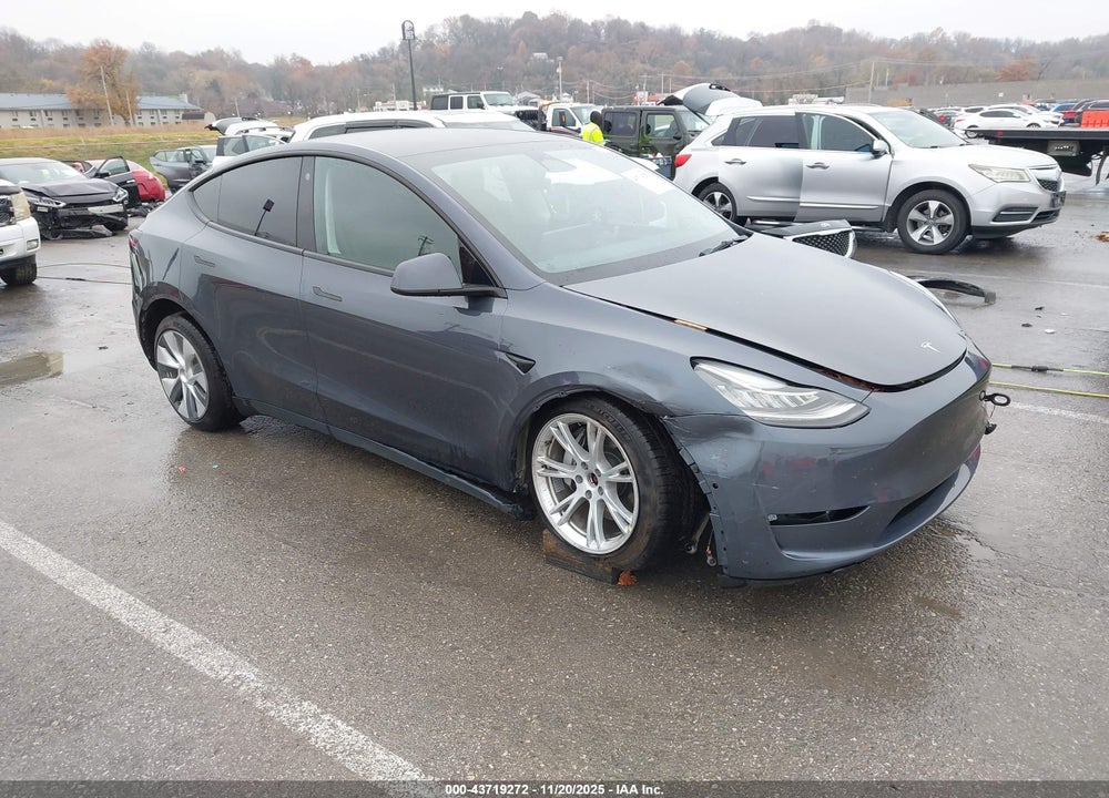 2022 TESLA MODEL Y LONG RANGE DUAL MOTOR ALL-WHEEL DRIVE VIN: 7SAYGDEE8NA019026