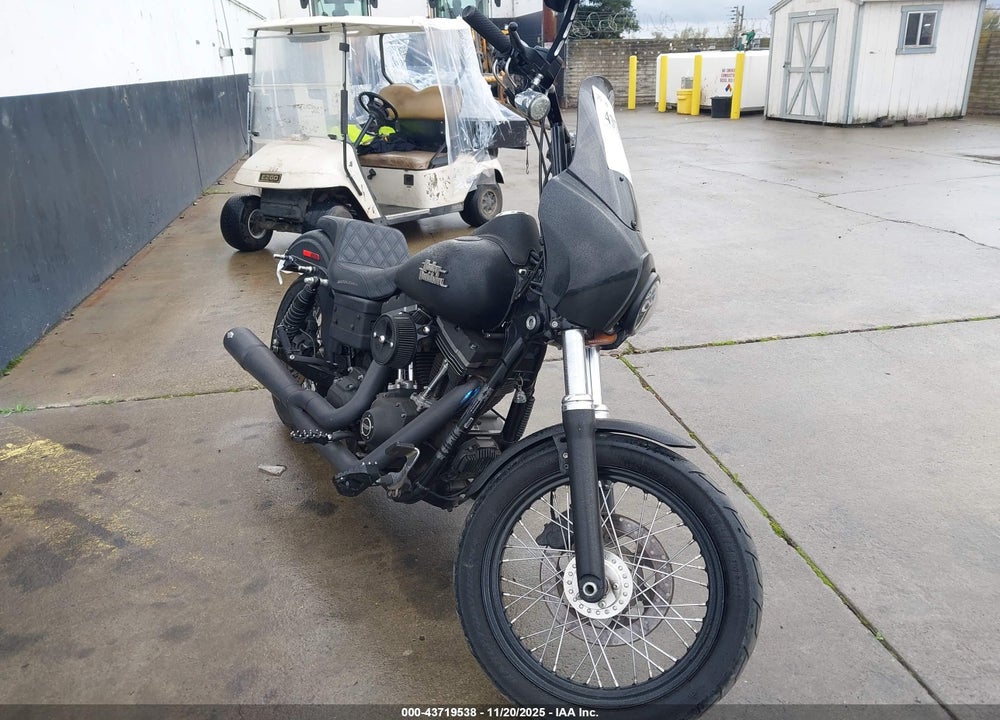 2015 HARLEY-DAVIDSON FXDBP DYNA STREET BOB VIN: 1HD1VAM1XFC312671