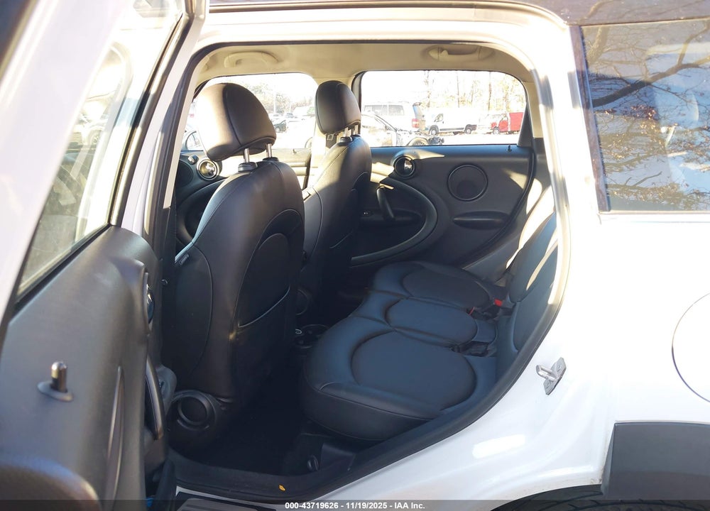 2015 MINI COUNTRYMAN COOPER S VIN: WMWZC5C54FWP45422