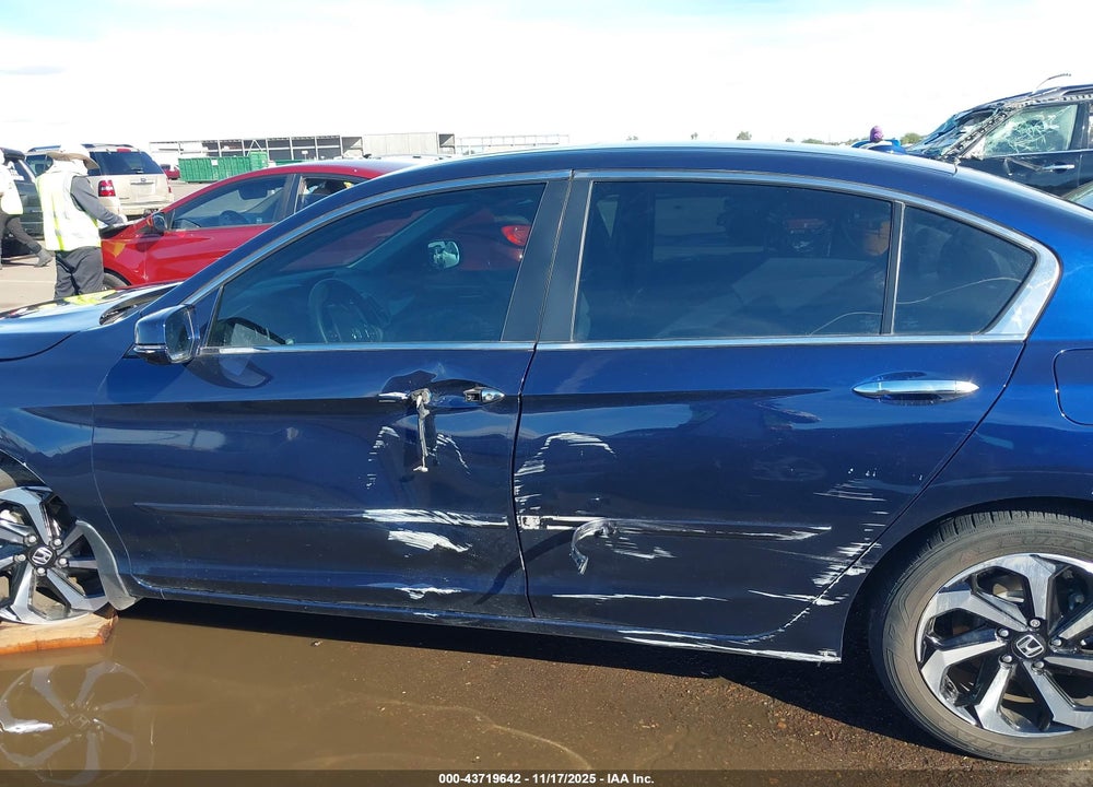 2017 HONDA ACCORD EX VIN: 1HGCR2F7XHA065190