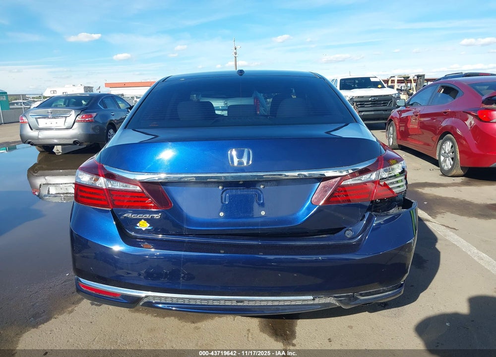 2017 HONDA ACCORD EX VIN: 1HGCR2F7XHA065190