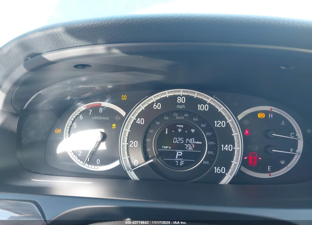 2017 HONDA ACCORD EX VIN: 1HGCR2F7XHA065190