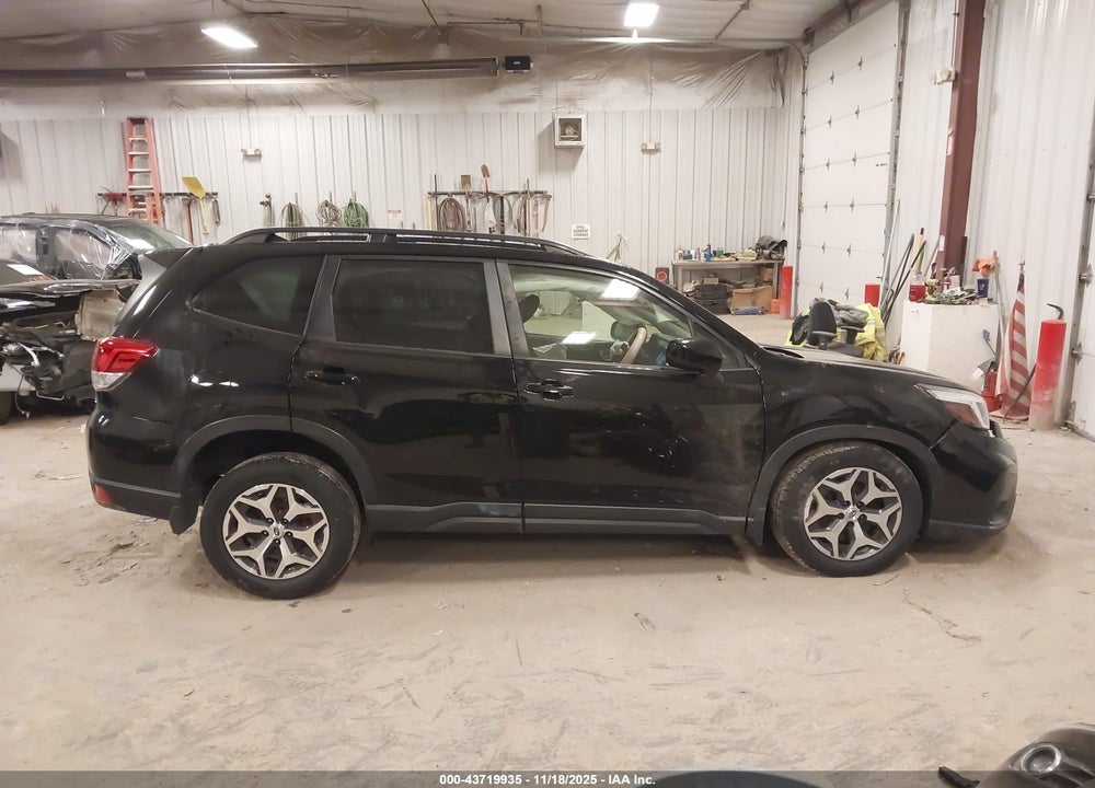 2020 SUBARU FORESTER PREMIUM VIN: JF2SKAGC6LH529159