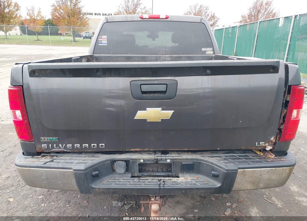 2011 CHEVROLET SILVERADO 1500 LS VIN: 3GCPKREA5BG273612