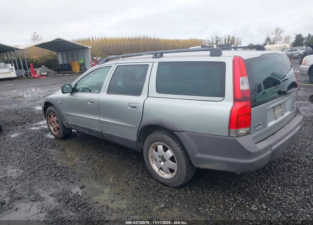 2004 VOLVO XC70 2.5T VIN: YV1SZ59H041138376