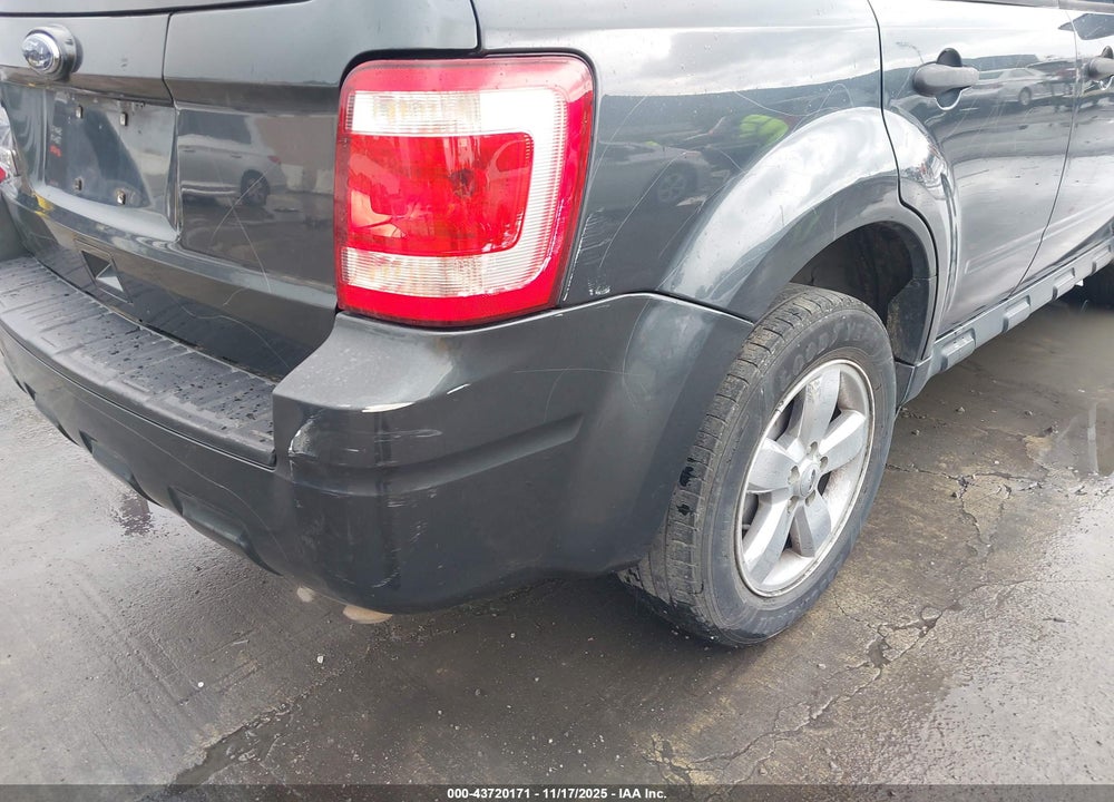 2009 FORD ESCAPE XLT VIN: 1FMCU03G29KA80392