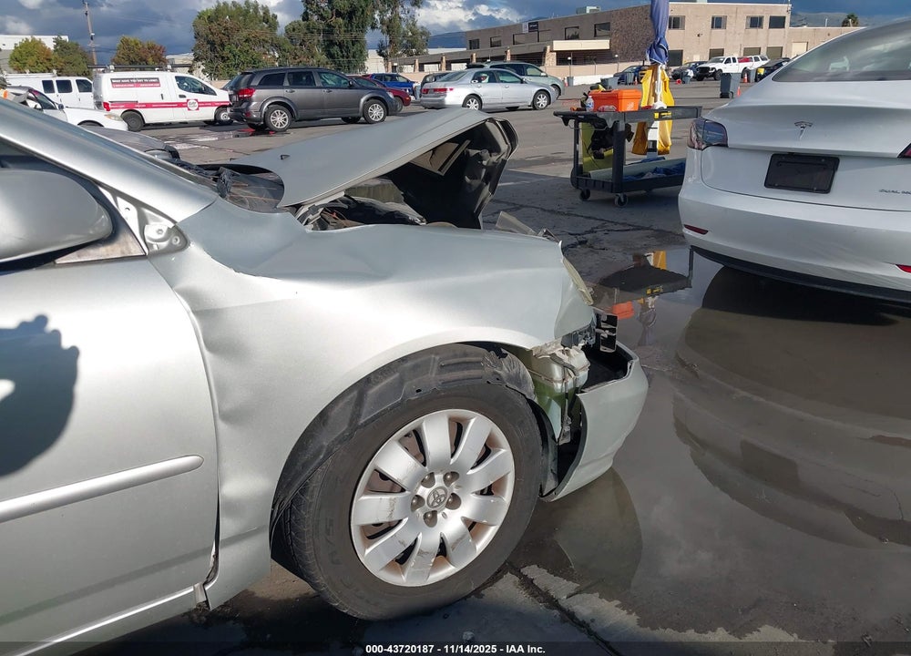 2003 TOYOTA COROLLA LE VIN: JTDBR32E830018369