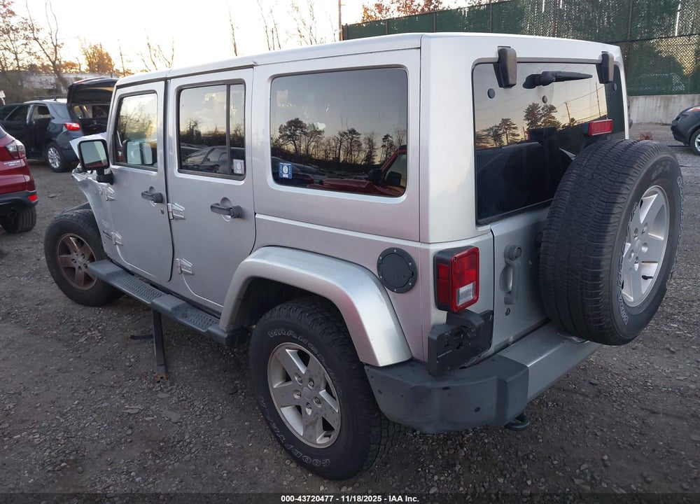 2011 JEEP WRANGLER UNLIMITED SAHARA VIN: 1J4HA5H12BL558910