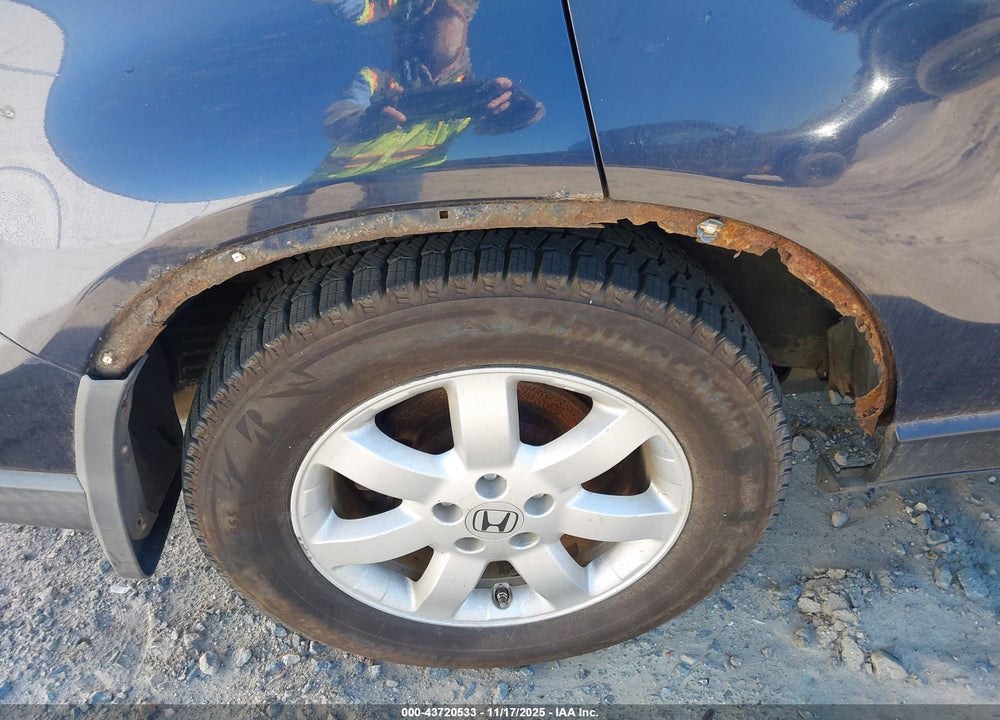 2008 HONDA CR-V LX VIN: JHLRE483X8C043594