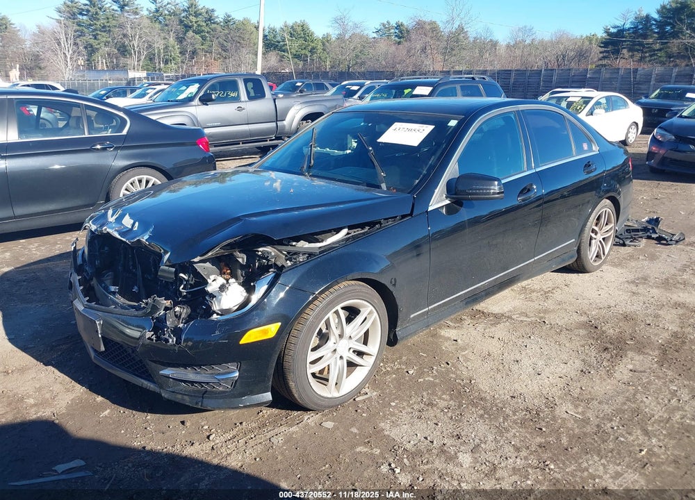 2013 MERCEDES-BENZ C 300 SPORT 4MATIC VIN: WDDGF8ABXDG116305