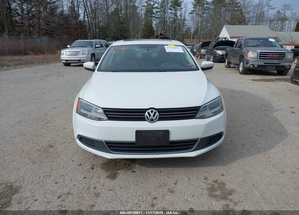 2014 VOLKSWAGEN JETTA 1.8T SE VIN: 3VWD17AJ5EM423673