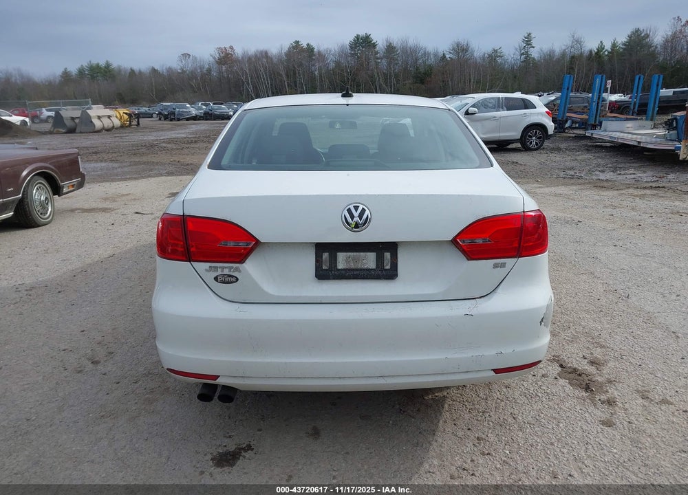 2014 VOLKSWAGEN JETTA 1.8T SE VIN: 3VWD17AJ5EM423673