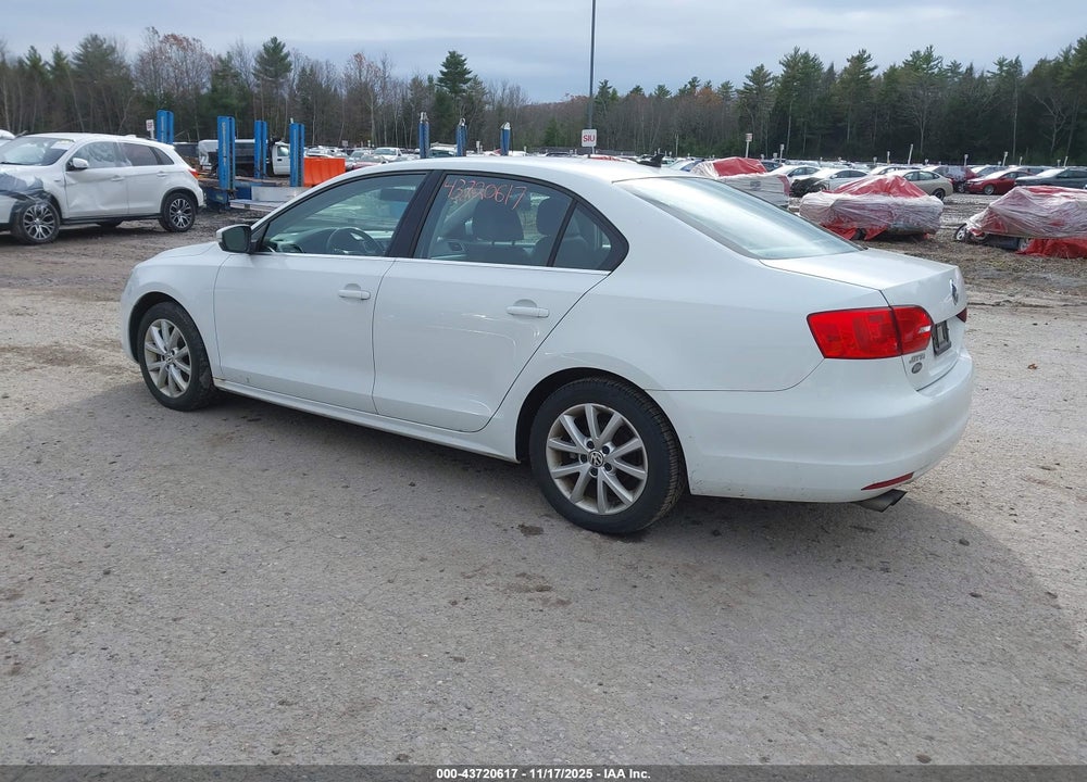 2014 VOLKSWAGEN JETTA 1.8T SE VIN: 3VWD17AJ5EM423673