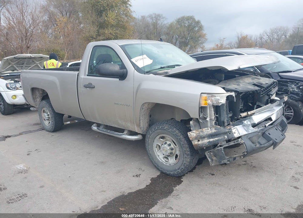 2007 CHEVROLET SILVERADO 2500HD WORK TRUCK VIN: 1GCHC24K07E587802